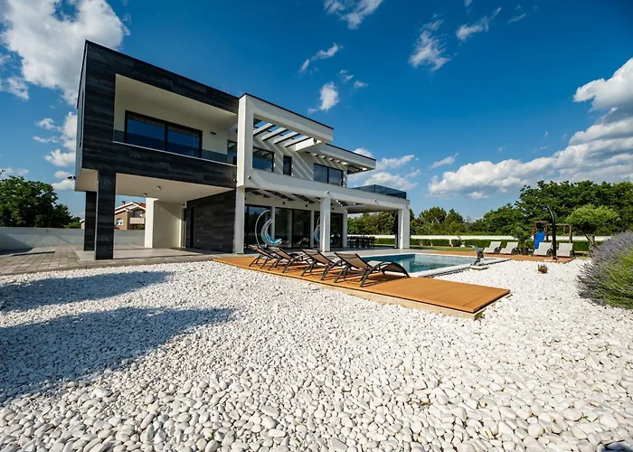 Contemporary Zadar 4 Bedrooms Barako Prestige 别墅
