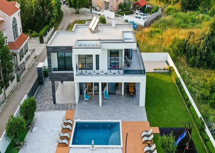 Contemporary Zadar 4 Bedrooms Barako Prestige