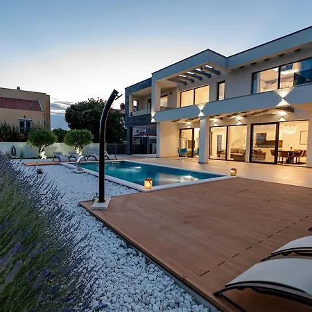 Contemporary Zadar Villa 4 Bedrooms Villa Barako Prestige Private Heated Pool Air-Conditioning Zaton Willa