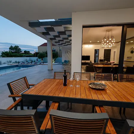 Willa Contemporary Zadar Villa 4 Bedrooms Villa Barako Prestige Private Heated Pool Air-Conditioning Zaton *