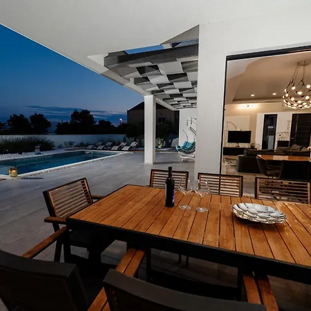 Contemporary Zadar Villa 4 Bedrooms Villa Barako Prestige Private Heated Pool Air-Conditioning Zaton Willa *