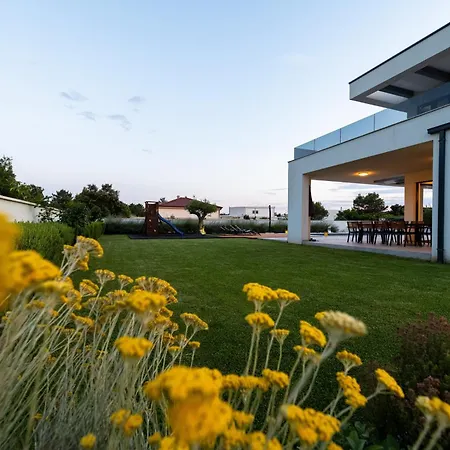 Contemporary Zadar Villa 4 Bedrooms Villa Barako Prestige Private Heated Pool Air-Conditioning Zaton Willa Nin