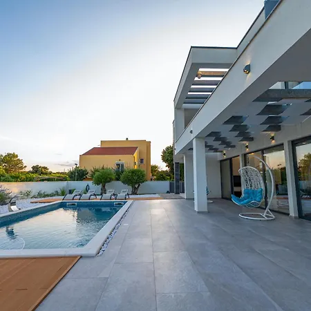 Willa Contemporary Zadar Villa 4 Bedrooms Villa Barako Prestige Private Heated Pool Air-Conditioning Zaton