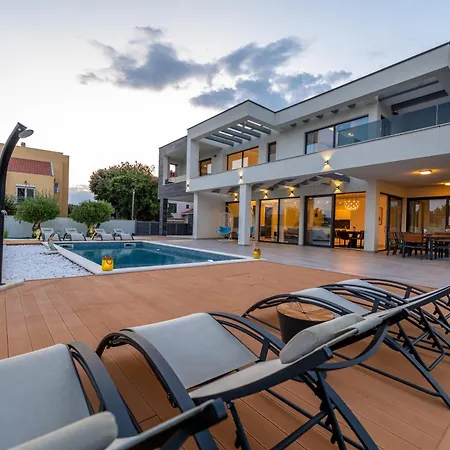 Contemporary Zadar Villa 4 Bedrooms Villa Barako Prestige Private Heated Pool Air-Conditioning Zaton Willa Nin