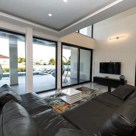 Contemporary Zadar Villa 4 Bedrooms Villa Barako Prestige Private Heated Pool Air-Conditioning Zaton Willa Nin
