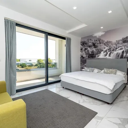 Contemporary Zadar Villa 4 Bedrooms Villa Barako Prestige Private Heated Pool Air-Conditioning Zaton Willa Nin