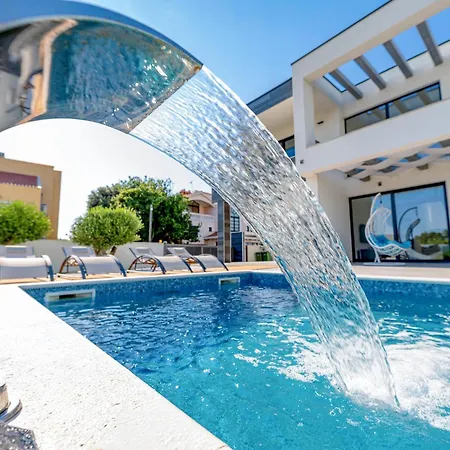 Willa Contemporary Zadar Villa 4 Bedrooms Villa Barako Prestige Private Heated Pool Air-Conditioning Zaton Nin