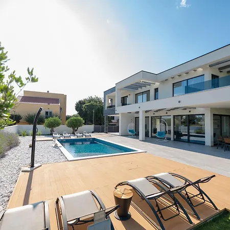 Contemporary Zadar Villa 4 Bedrooms Villa Barako Prestige Private Heated Pool Air-Conditioning Zaton Willa Nin