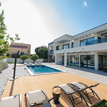 Willa Contemporary Zadar Villa 4 Bedrooms Villa Barako Prestige Private Heated Pool Air-Conditioning Zaton Nin
