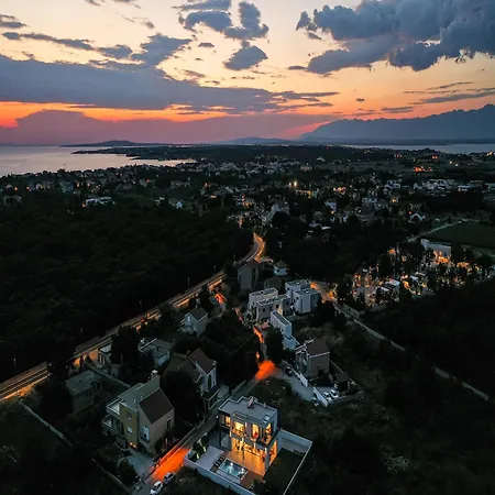 Contemporary Zadar 4 Bedrooms Barako Prestige Private Heated Pool Air-conditioning Zaton Villa