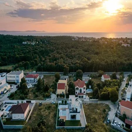 Villa Contemporary Zadar 4 Bedrooms Barako Prestige Private Heated Pool Air-conditioning Zaton