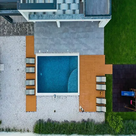 Contemporary Zadar 4 Bedrooms Barako Prestige Private Heated Pool Air-conditioning Zaton Villa Nin