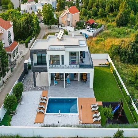 Contemporary Zadar 4 Bedrooms Barako Prestige Private Heated Pool Air-conditioning Zaton