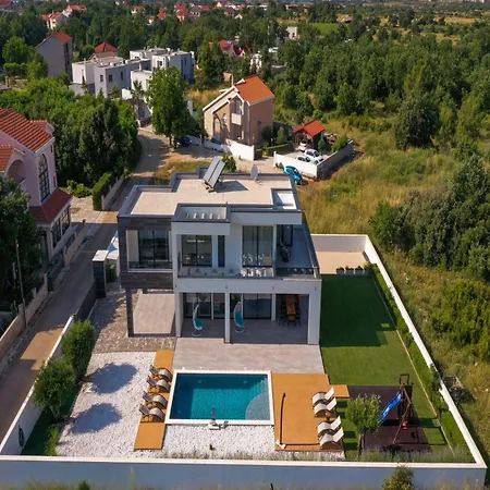 Contemporary Zadar 4 Bedrooms Barako Prestige Private Heated Pool Air-conditioning Zaton נין