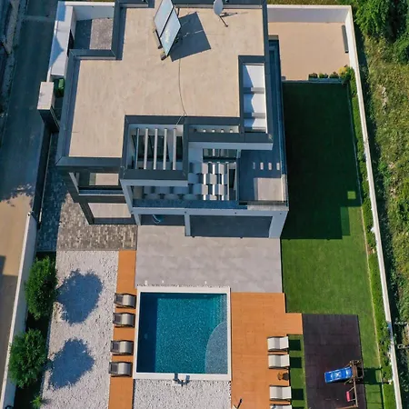 Contemporary Zadar 4 Bedrooms Barako Prestige Private Heated Pool Air-conditioning Zaton Villa *