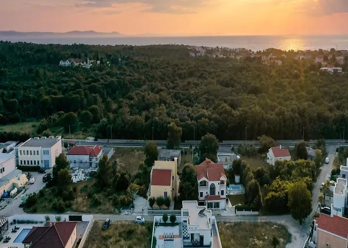 Contemporary Zadar 4 Bedrooms Barako Prestige Private Heated Villa Nin